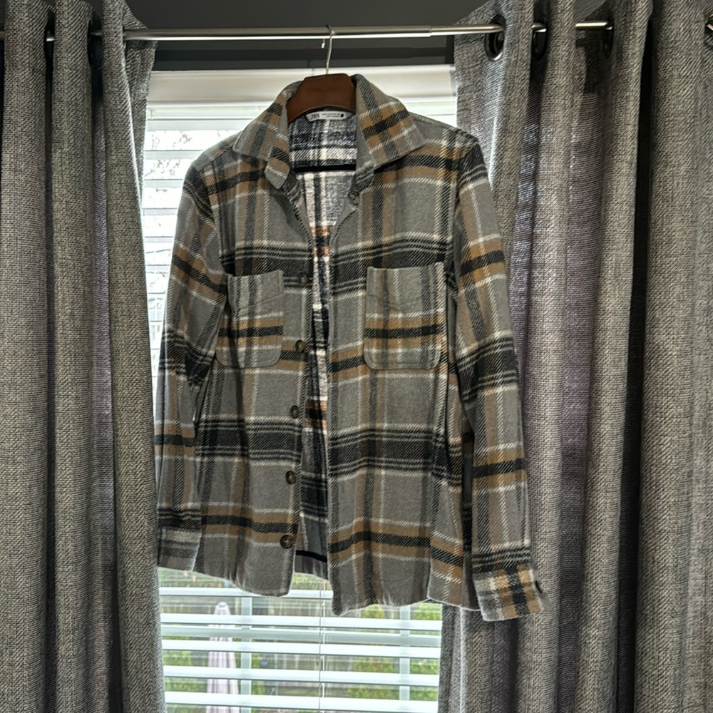 Zara Medium over shirt